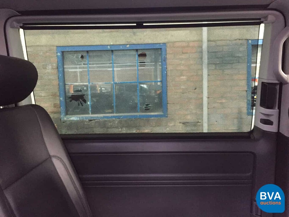 Volkswagen Caravelle Transporter Dubbelcabine 2.0 TDI 150pk DSG 2018 High-line, V-457-PH