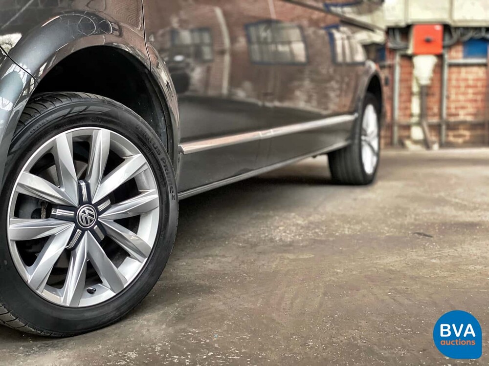 Volkswagen Caravelle Transporter Dubbelcabine 2.0 TDI 150pk DSG 2018 High-line, V-457-PH