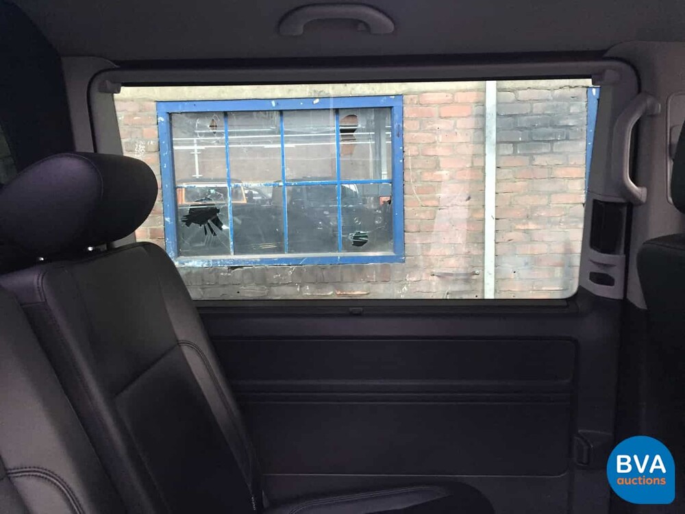 Volkswagen Caravelle Transporter Dubbelcabine 2.0 TDI 150pk DSG 2018 High-line, V-457-PH