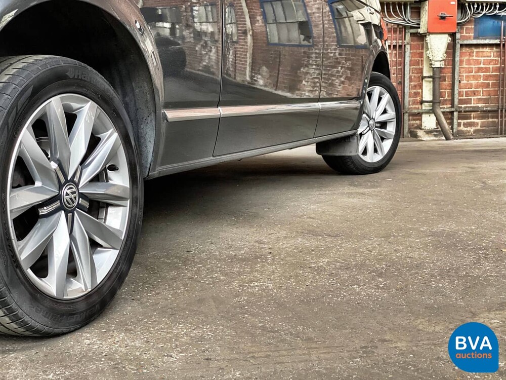 Volkswagen Caravelle Transporter Dubbelcabine 2.0 TDI 150pk DSG 2018 High-line, V-457-PH