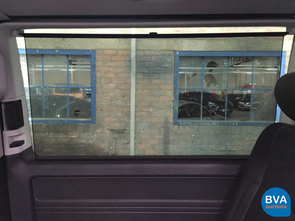 Volkswagen Caravelle Transporter Dubbelcabine 2.0 TDI 150pk DSG 2018 High-line, V-457-PH