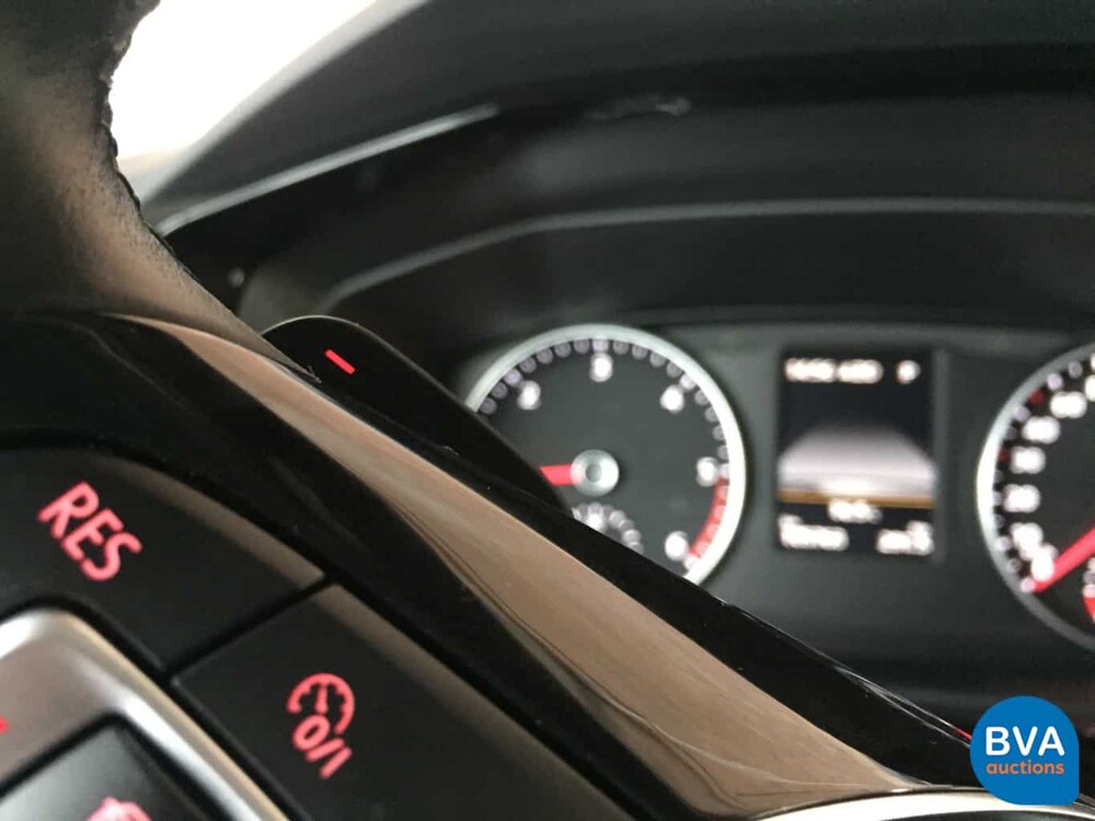 Volkswagen Caravelle Transporter Dubbelcabine 2.0 TDI 150pk DSG 2018 High-line, V-457-PH