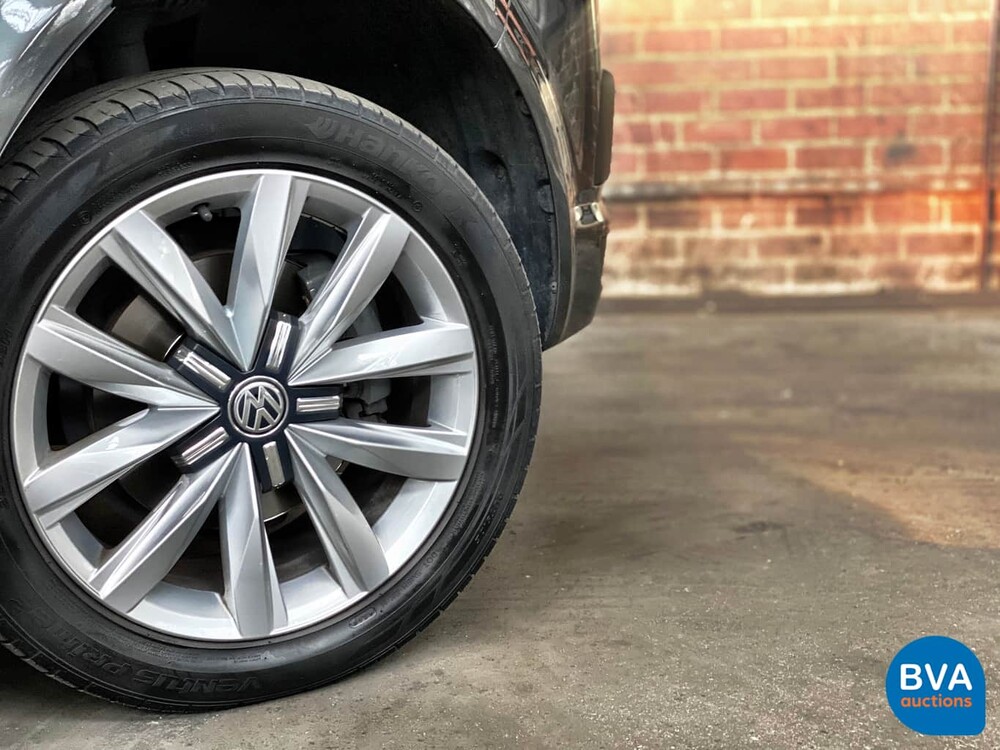 Volkswagen Caravelle Transporter Dubbelcabine 2.0 TDI 150pk DSG 2018 High-line, V-457-PH