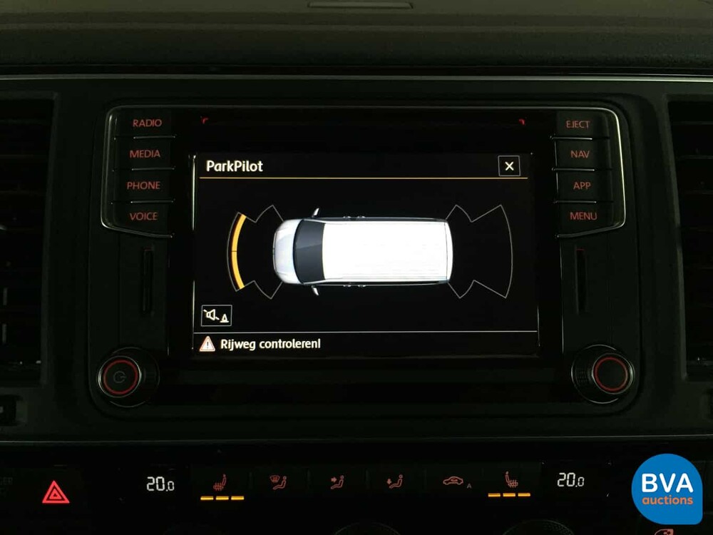 Volkswagen Caravelle Transporter Dubbelcabine 2.0 TDI 150pk DSG 2018 High-line, V-457-PH