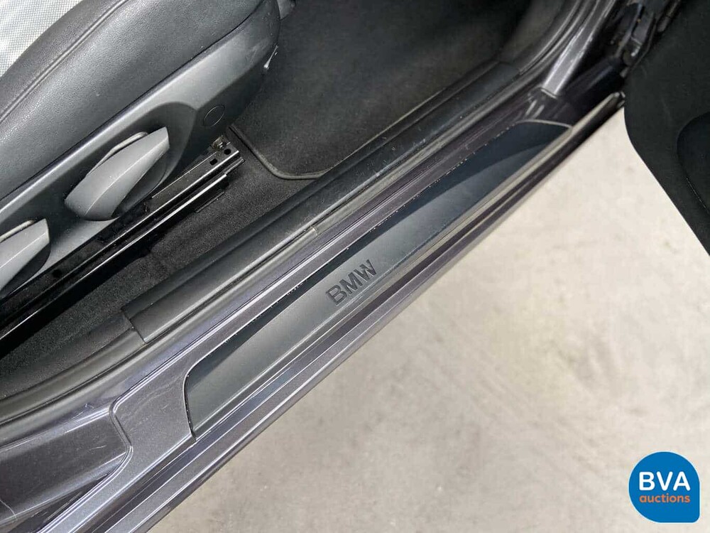 BMW 120i 150pk 1-serie 2004, 71-PR-LN