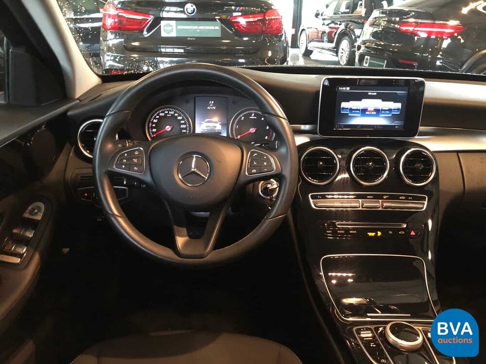Mercedes-Benz C180 BlueTec AMG Kombi C-Klasse 116 PS 2015.