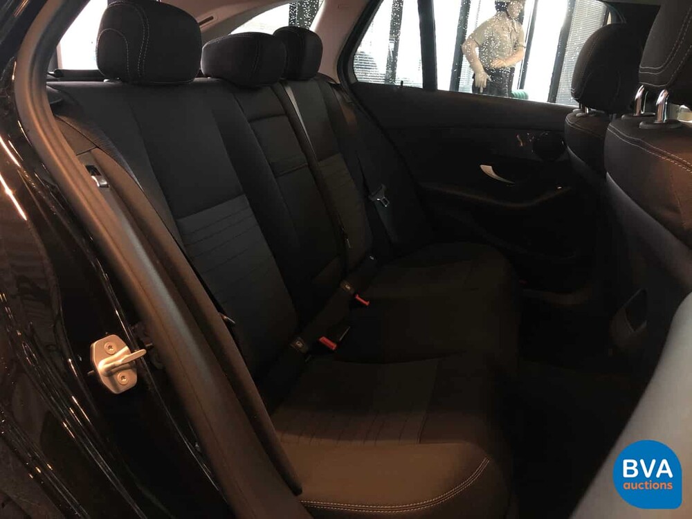 Mercedes-Benz C180 BlueTec AMG Kombi C-Klasse 116 PS 2015.