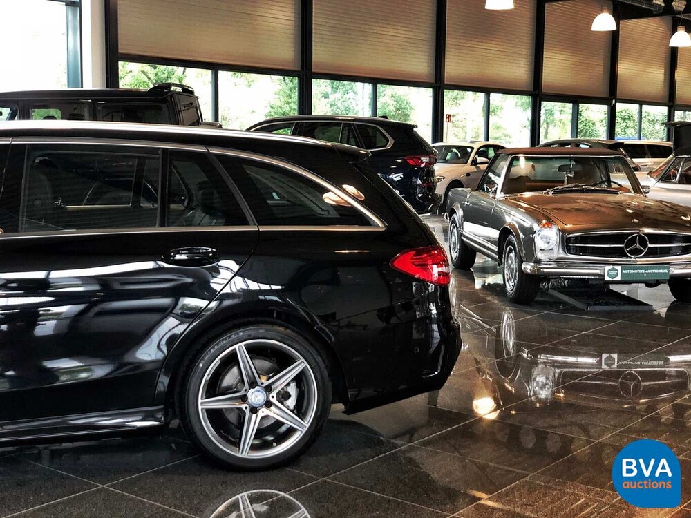 Mercedes-Benz C180 BlueTec AMG Kombi C-Klasse 116 PS 2015.