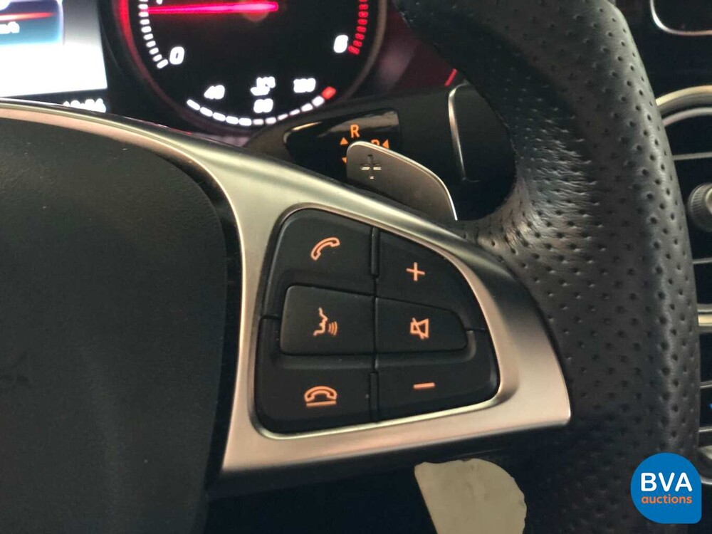 Mercedes-Benz GLC220d Coupé AMG 4Matic 170 PS GLC 2018.