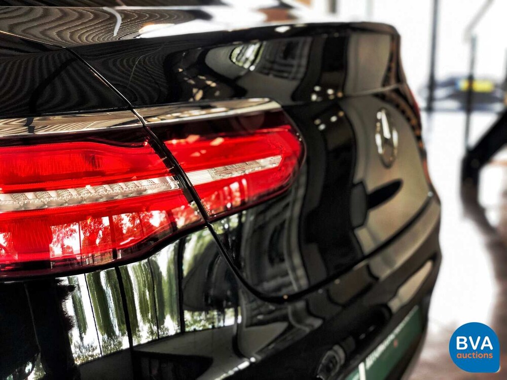 Mercedes-Benz GLC220d Coupé AMG 4Matic 170 PS GLC 2018.