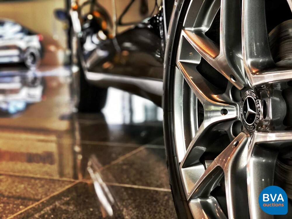 Mercedes-Benz GLC220d Coupé AMG 4Matic 170 PS GLC 2018.