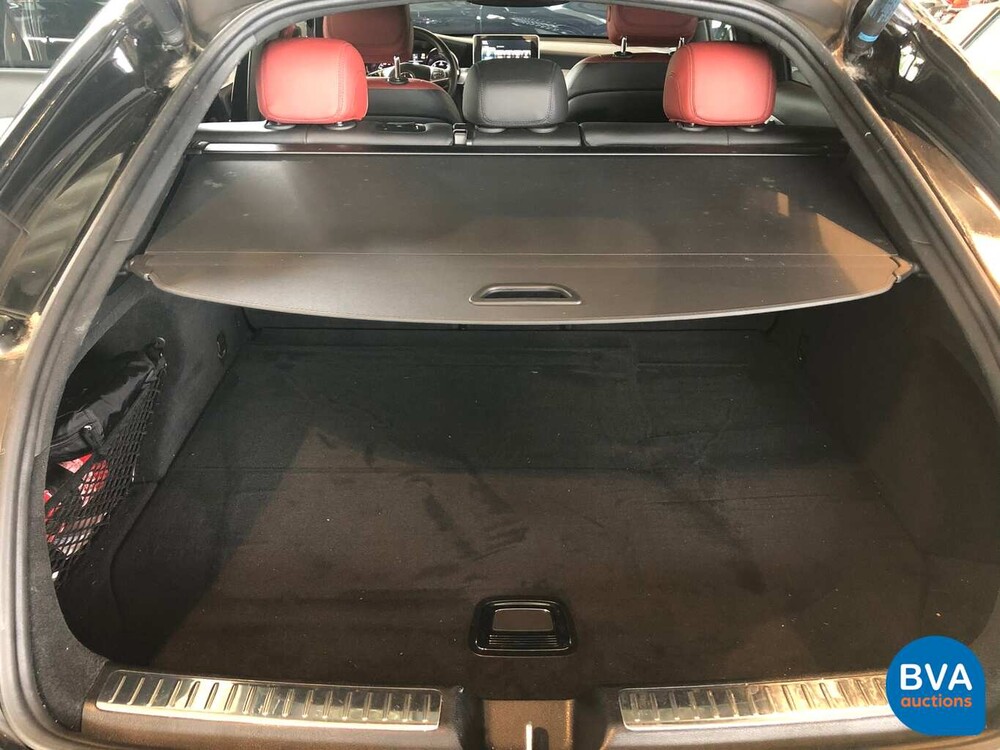 Mercedes-Benz GLC220d Coupé AMG 4Matic 170 PS GLC 2018.