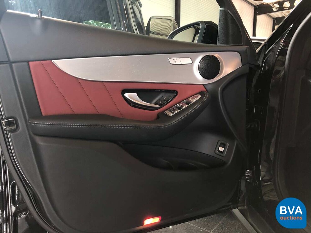 Mercedes-Benz GLC220d Coupé AMG 4Matic 170 PS GLC 2018.