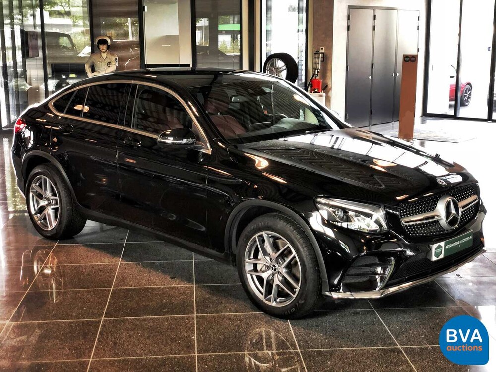 Mercedes-Benz GLC220d Coupé AMG 4Matic 170 PS GLC 2018.