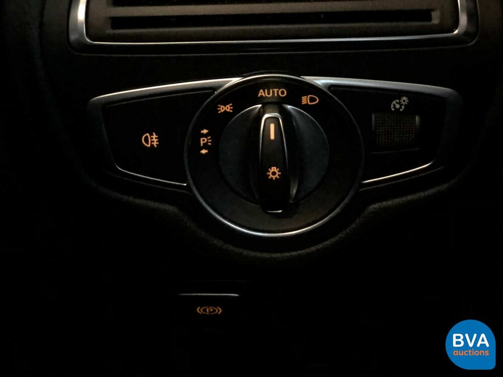 Mercedes-Benz GLC220d Coupé AMG 4Matic 170 PS GLC 2018.