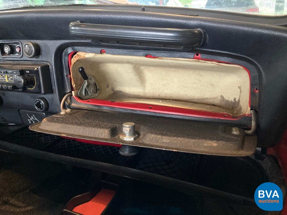 Volkswagen Beetle Cabriolet 1303LS 1971, AE-55-63.