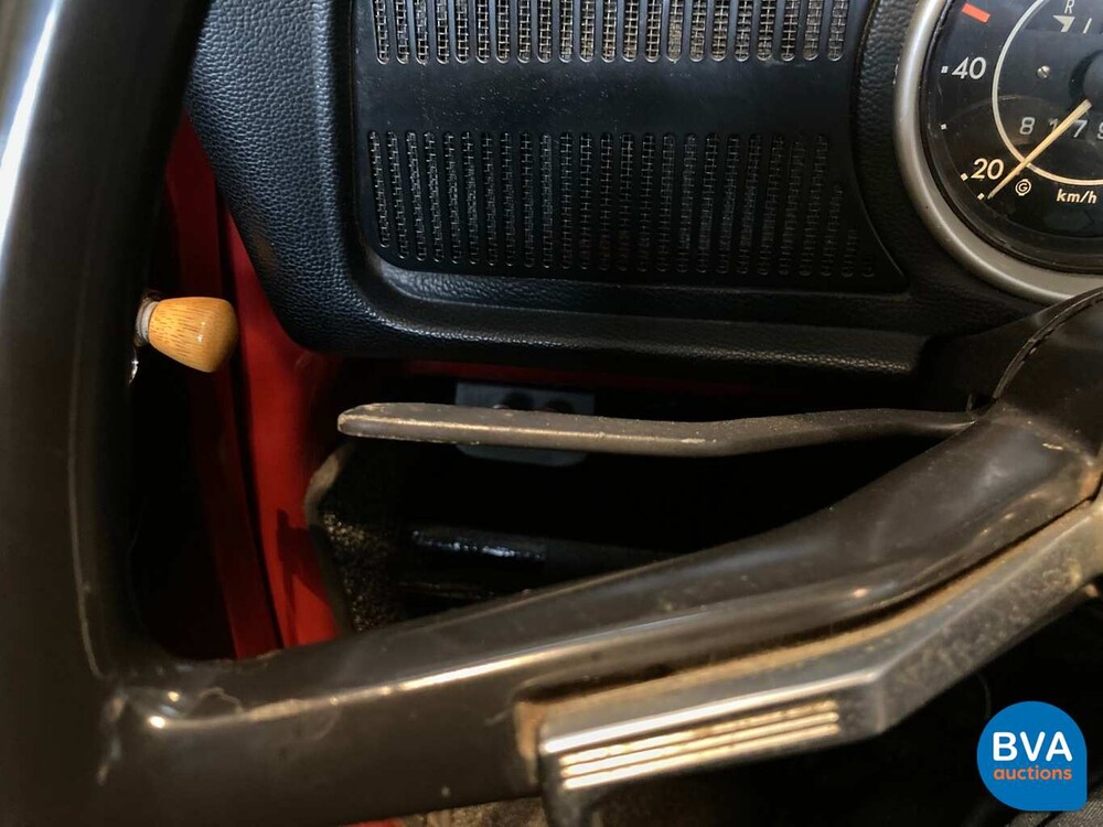 Volkswagen Beetle Cabriolet 1303LS 1971, AE-55-63.