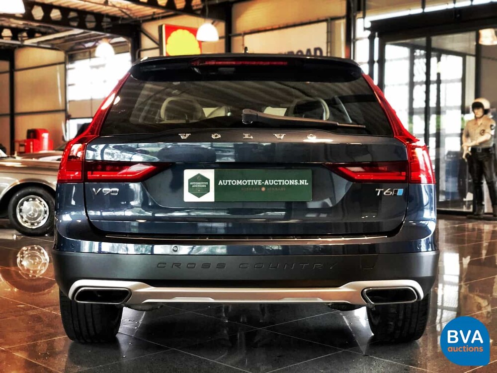 Volvo V90 Cross Country T6 PRO 320 PS 2017 Original NL, RH-416-L.