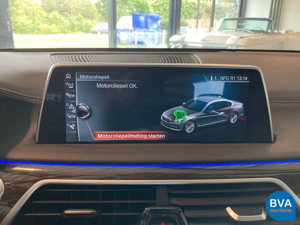 BMW 740i 326pk Individual Shadow-Line Carbon NW-Model 7-serie 2016
