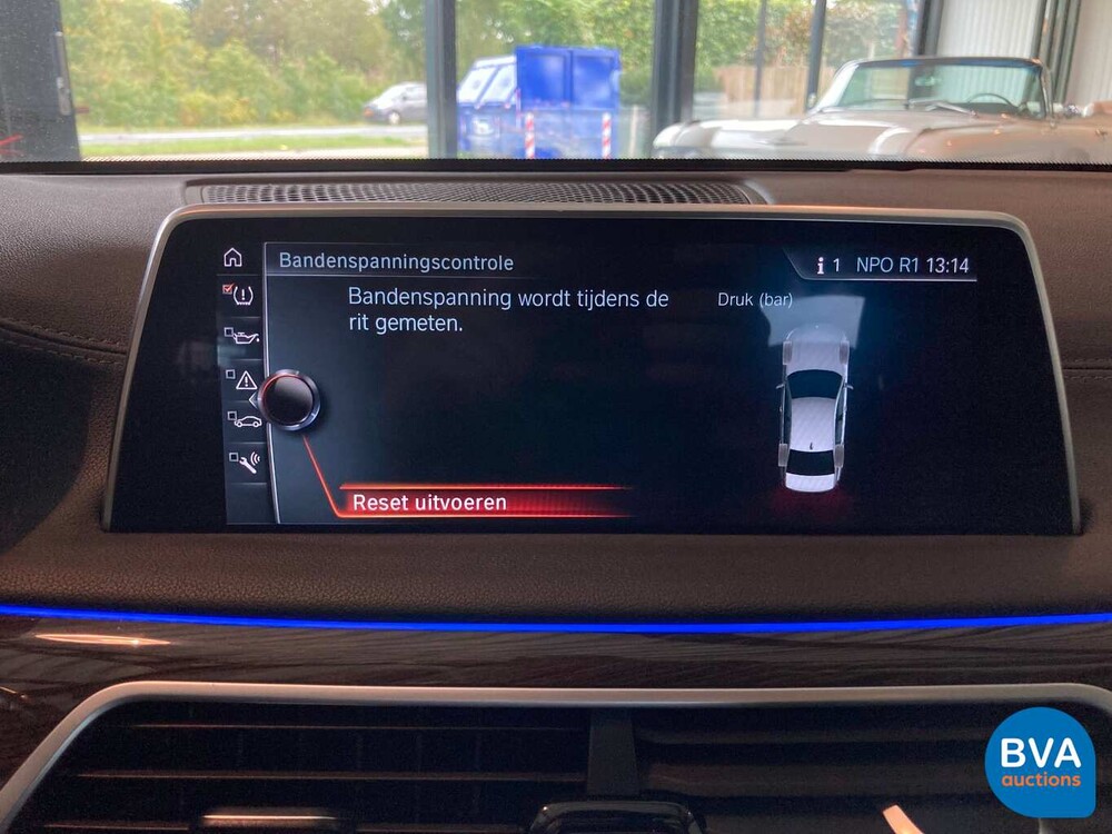 BMW 740i 326pk Individual Shadow-Line Carbon NW-Model 7-serie 2016