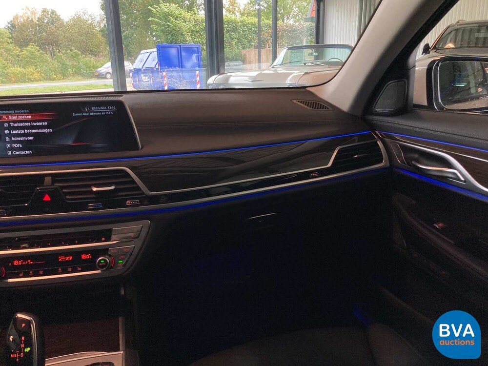 BMW 740i 326pk Individual Shadow-Line Carbon NW-Model 7-serie 2016