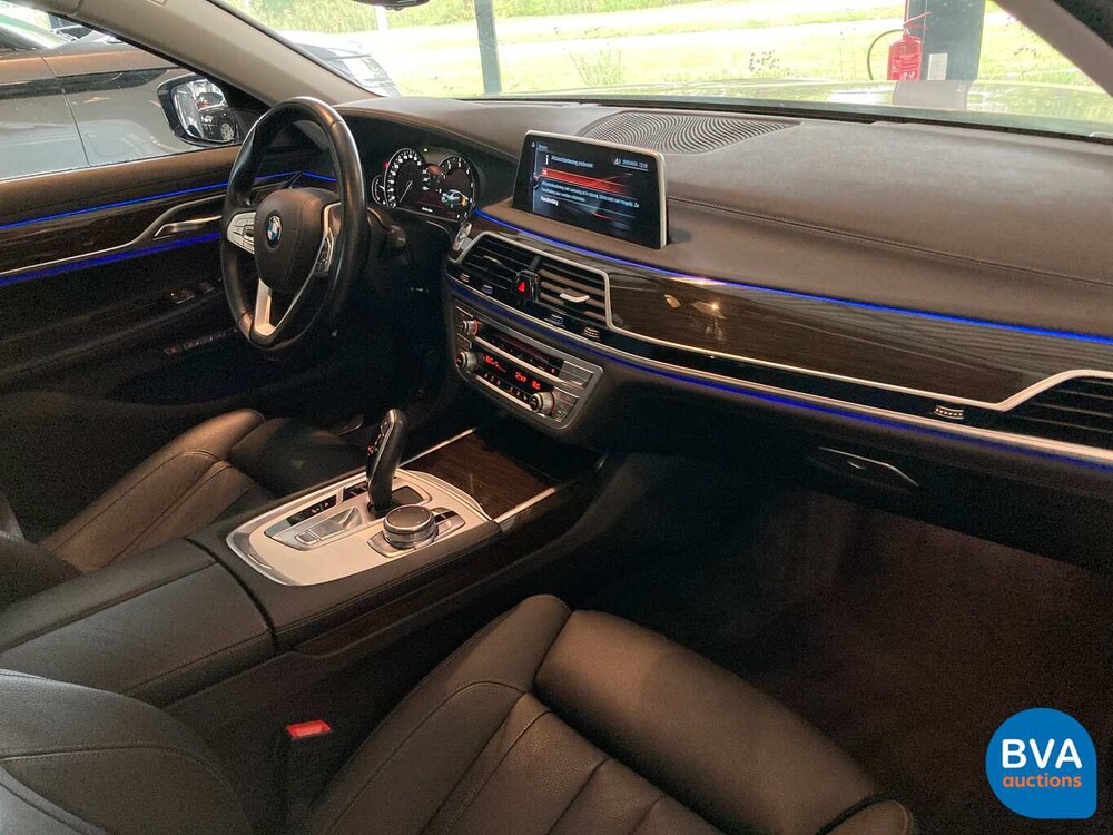 BMW 740i 326pk Individual Shadow-Line Carbon NW-Model 7-serie 2016