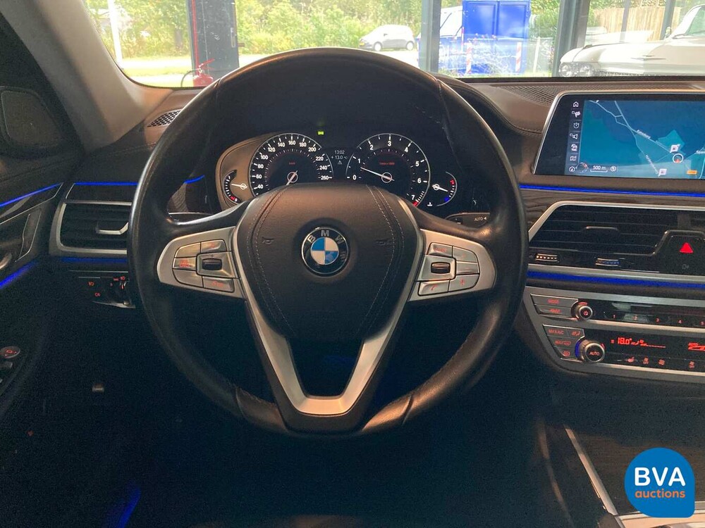 BMW 740i 326pk Individual Shadow-Line Carbon NW-Model 7-serie 2016