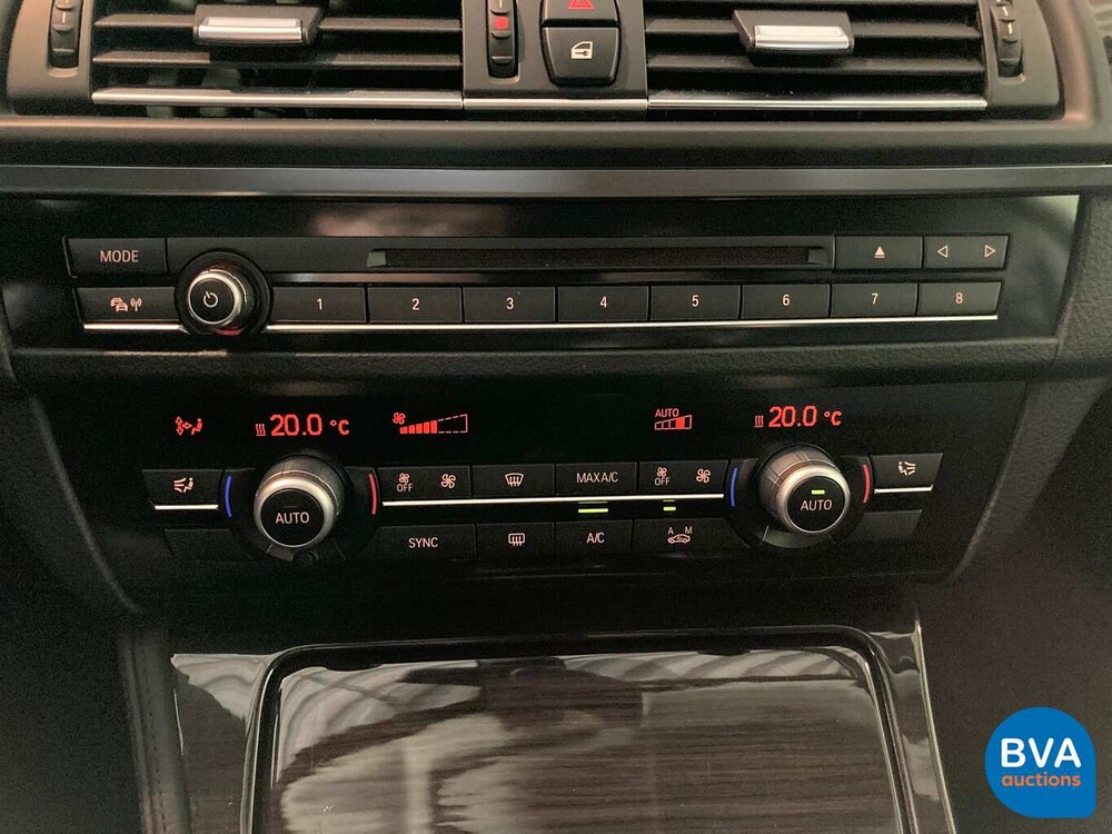 BMW 520i Luxury Sedan 184pk 21.000km! 5-Serie 2013