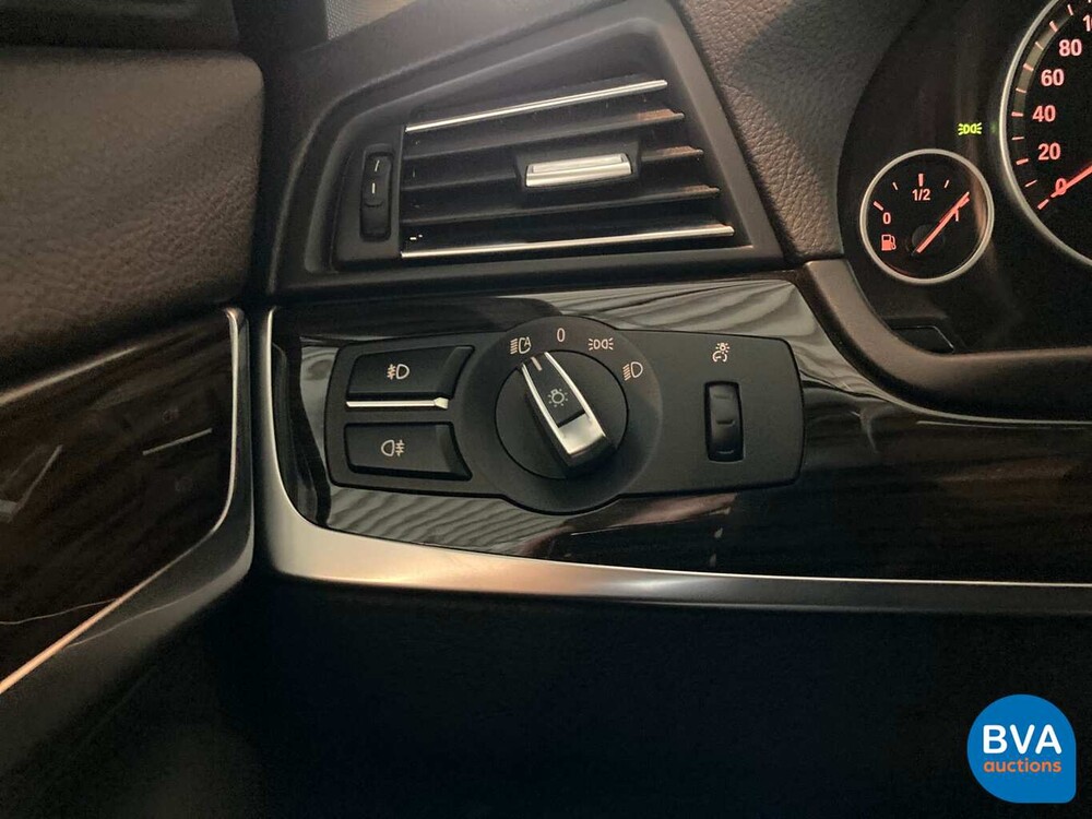 BMW 520i Luxury Sedan 184pk 21.000km! 5-Serie 2013