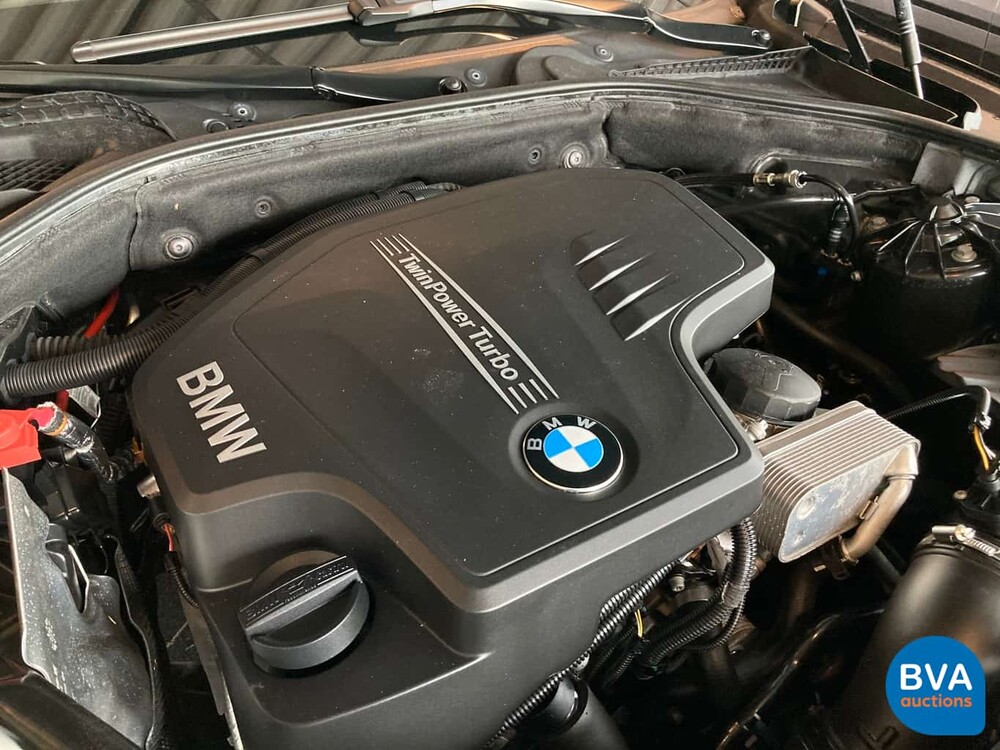 BMW 520i Luxury Sedan 184pk 21.000km! 5-Serie 2013