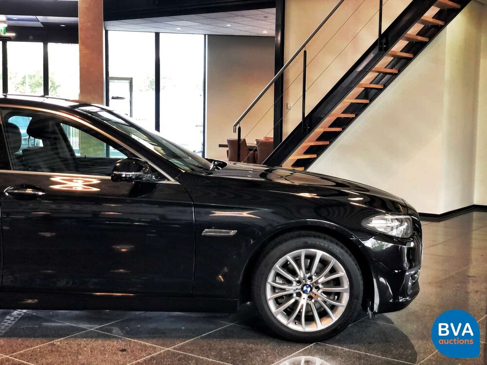 BMW 520i Luxury Sedan 184pk 21.000km! 5-Serie 2013