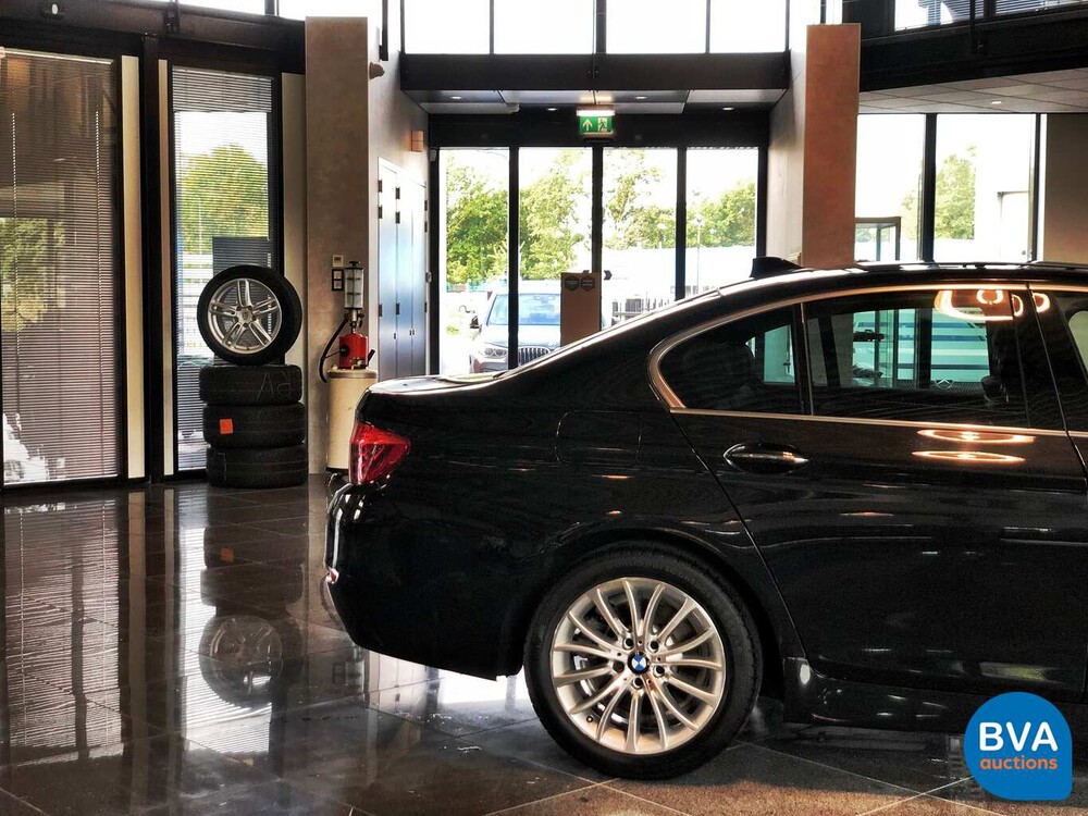 BMW 520i Luxury Sedan 184pk 21.000km! 5-Serie 2013
