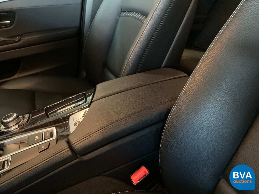 BMW 520i Luxury Sedan 184pk 21.000km! 5-Serie 2013