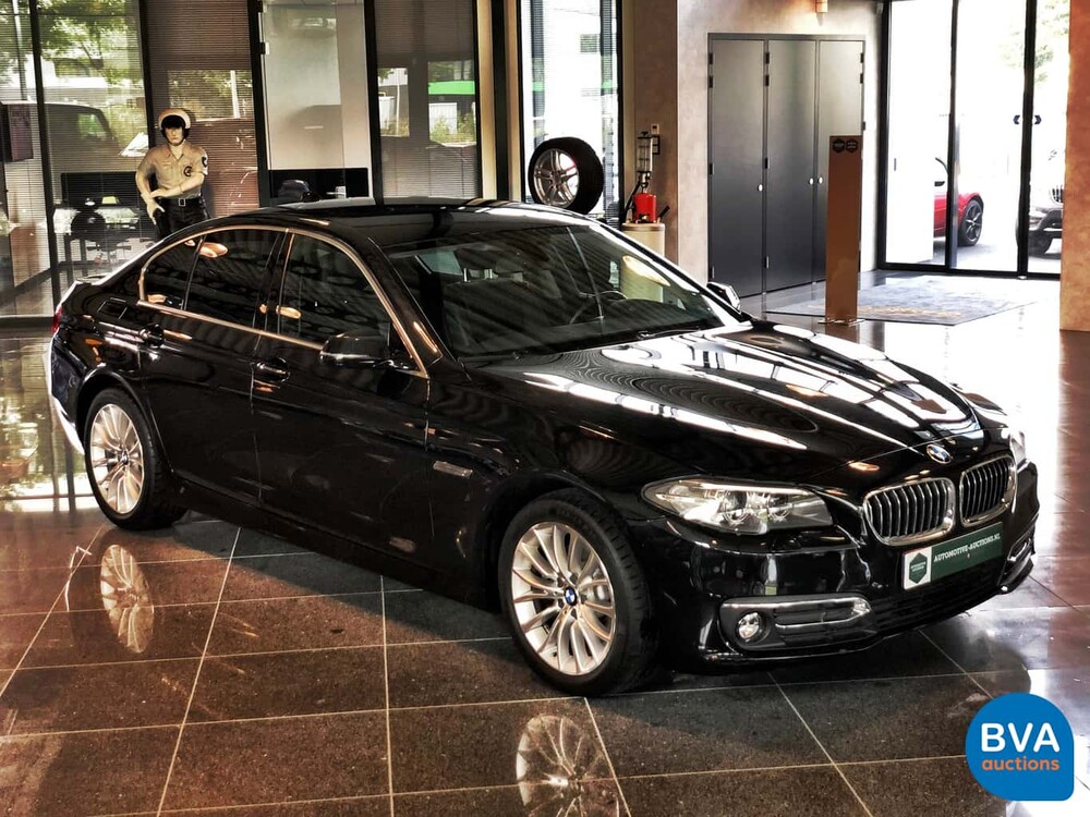 BMW 520i Luxury Sedan 184pk 21.000km! 5-Serie 2013