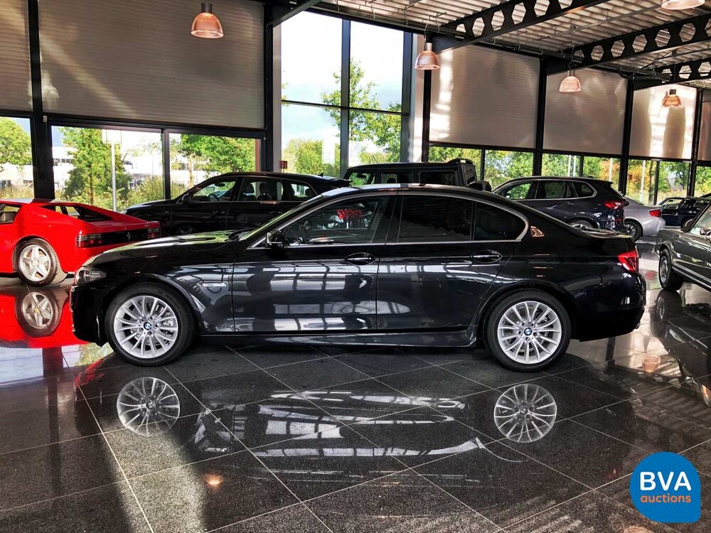 BMW 520i Luxury Sedan 184pk 12.000km! 5-Serie 2013