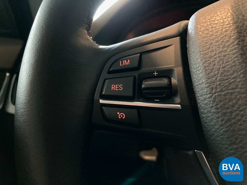 BMW 520i Luxury Sedan 184pk 12.000km! 5-Serie 2013