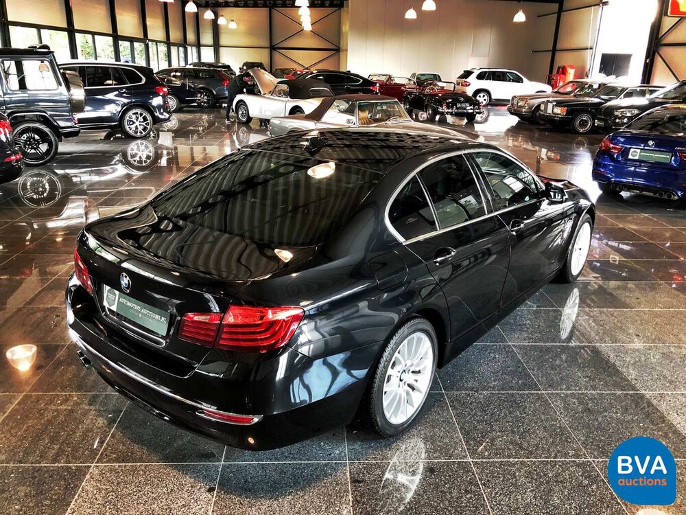 BMW 520i Luxury Sedan 184pk 12.000km! 5-Serie 2013