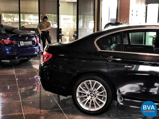 BMW 520i Luxury Sedan 184hp 12.000km! 5 Series 2013.