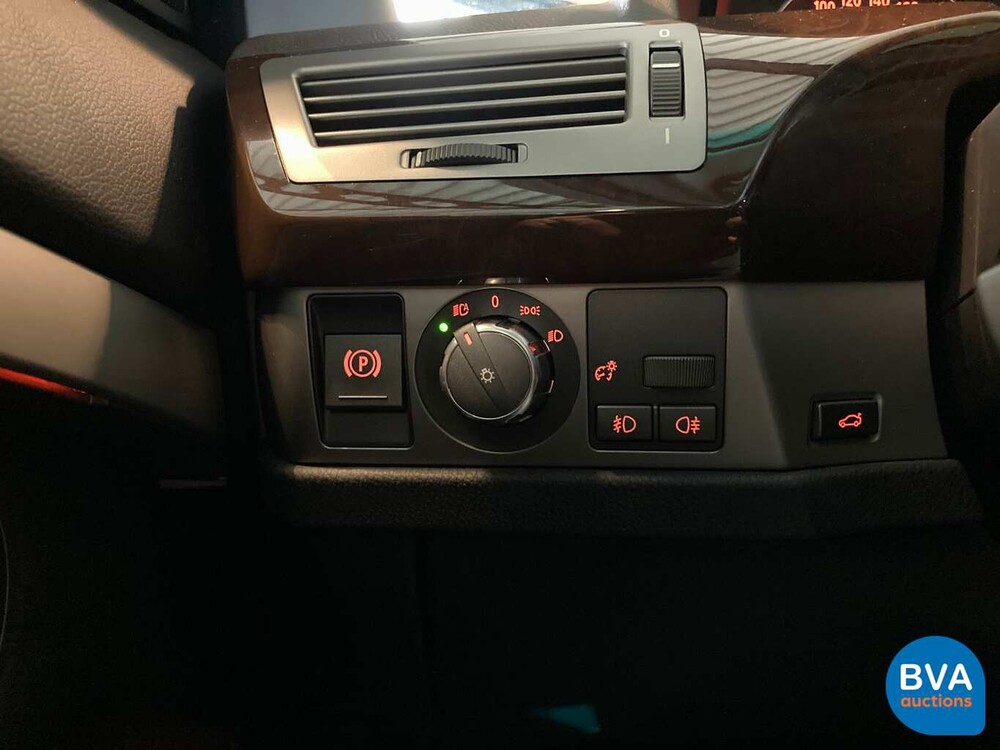 BMW 740iL V8 306pk E65 7-Serie 2006