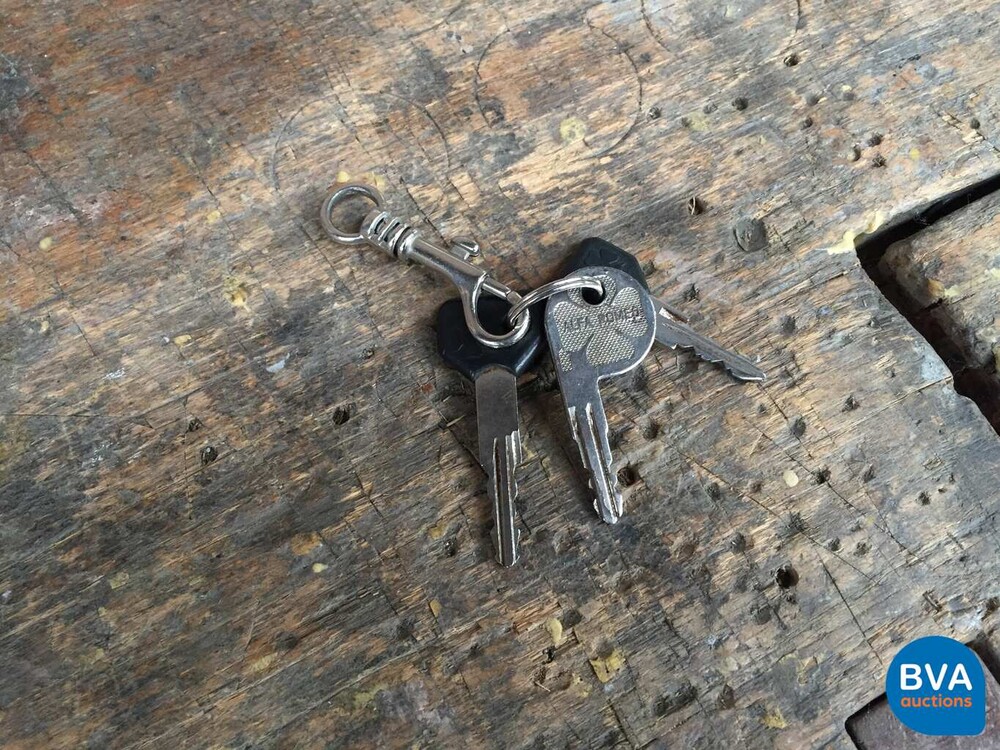 Alfa Romeo Spider 2.0 117 PS Original Dutch 1991, YZ-30-YF.