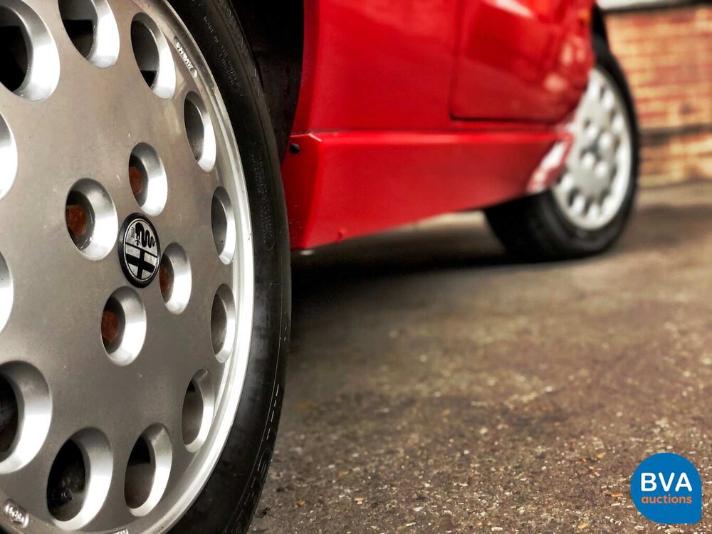 Alfa Romeo Spider 2.0 117 PS Original Dutch 1991, YZ-30-YF.