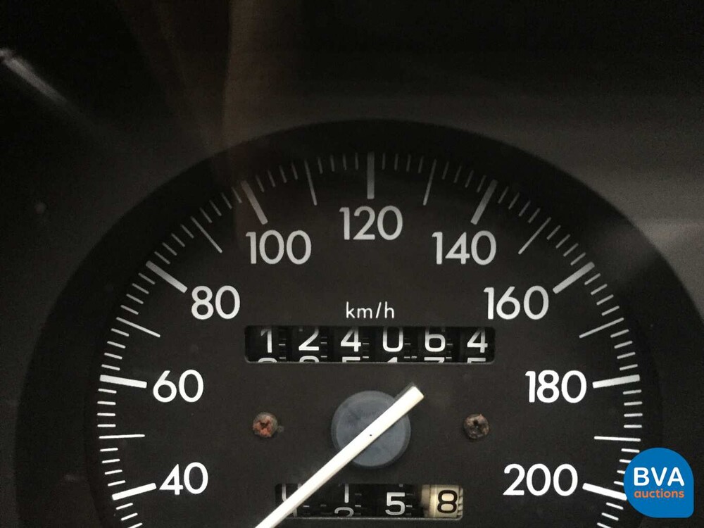 Alfa Romeo Spider 2.0 117 PS Original Dutch 1991, YZ-30-YF.