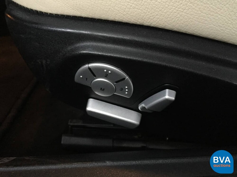 Mercedes-Benz SLK55 AMG Roadster 7G-Tronic 5.5 V8 360 PS Cabriolet 2007.