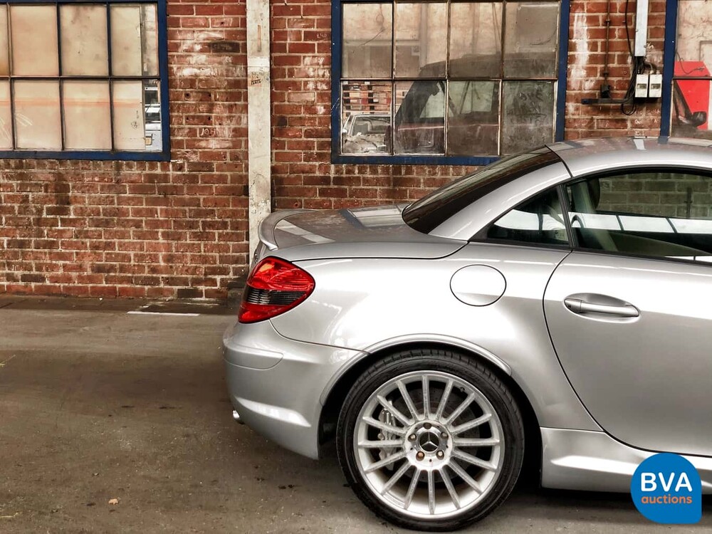 Mercedes-Benz SLK55 AMG Roadster 7G-Tronic 5.5 V8 360 PS Cabriolet 2007.