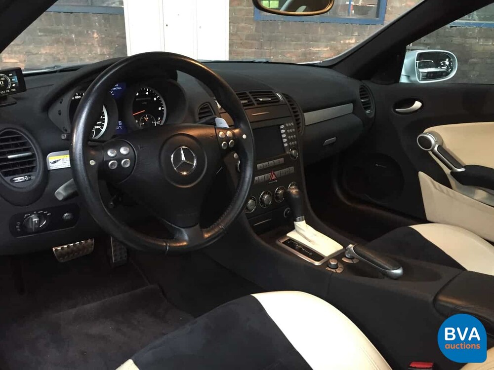 Mercedes-Benz SLK55 AMG Roadster 7G-Tronic 5.5 V8 360 PS Cabriolet 2007.