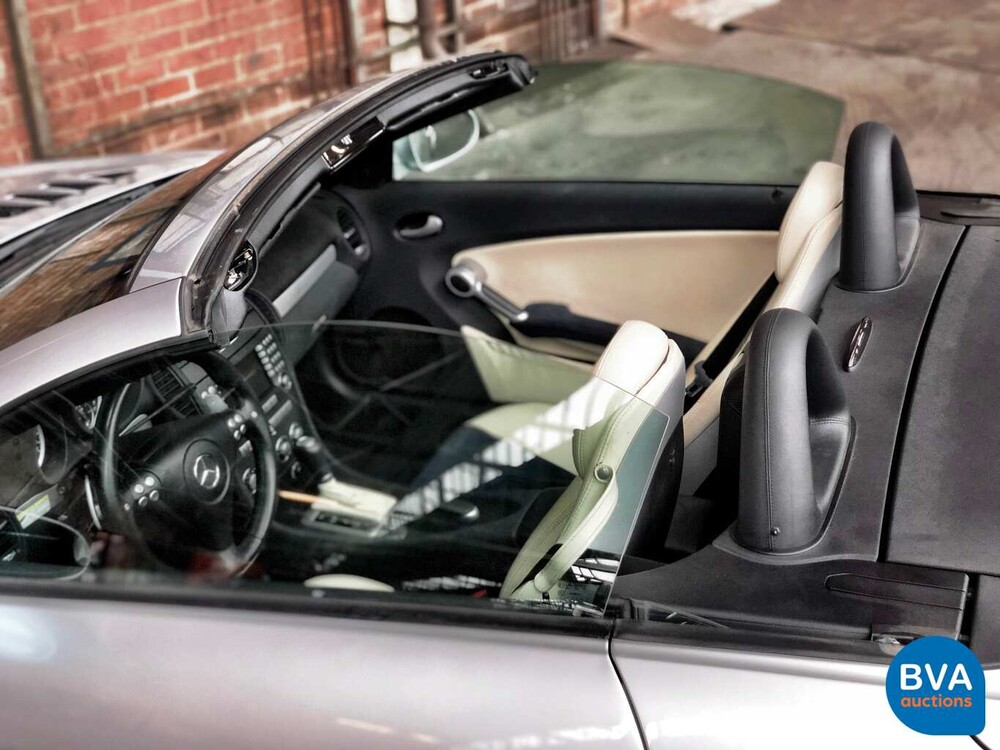 Mercedes-Benz SLK55 AMG Roadster 7G-Tronic 5.5 V8 360 PS Cabriolet 2007.