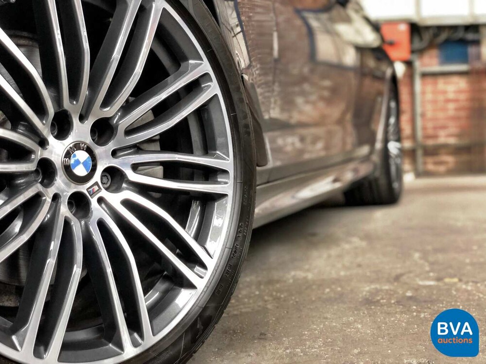 BMW 520i Touring M-Sport Garantie 184 PS 5er 2019, G-054-TT.
