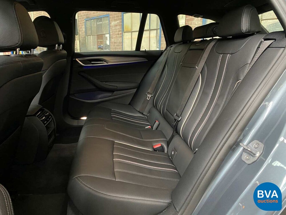 BMW 520i Touring M-Sport Garantie 184 PS 5er 2019, G-054-TT.