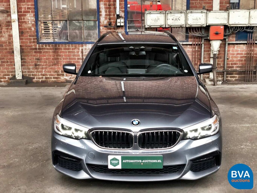 BMW 520i Touring M-Sport Garantie 184 PS 5er 2019, G-054-TT.
