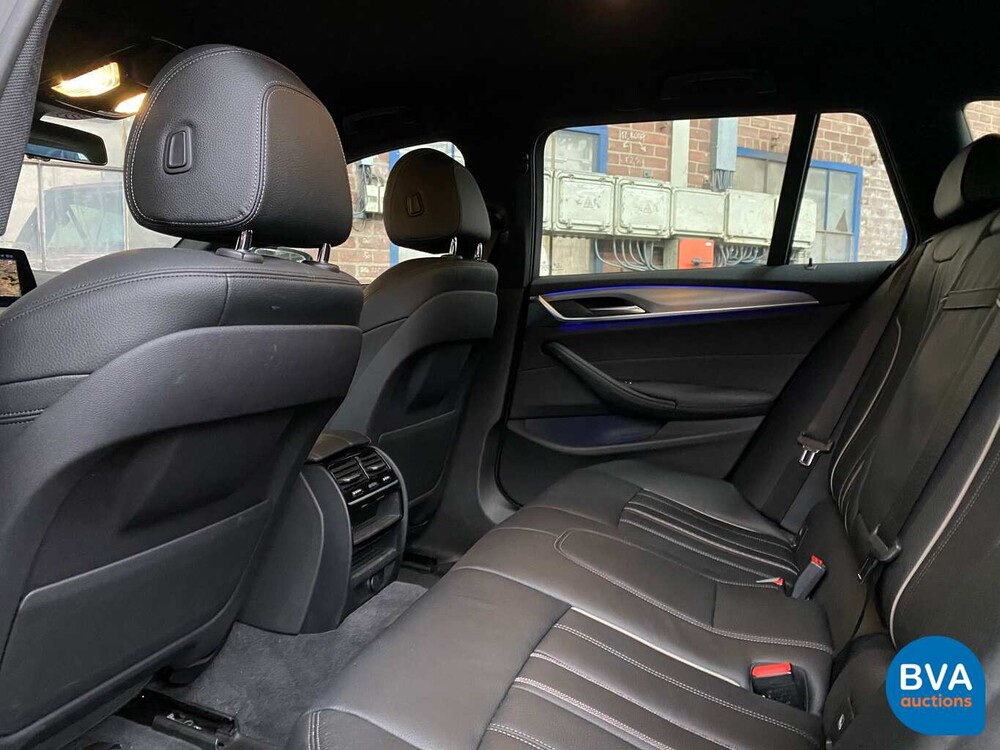 BMW 520i Touring M-Sport Garantie 184 PS 5er 2019, G-054-TT.
